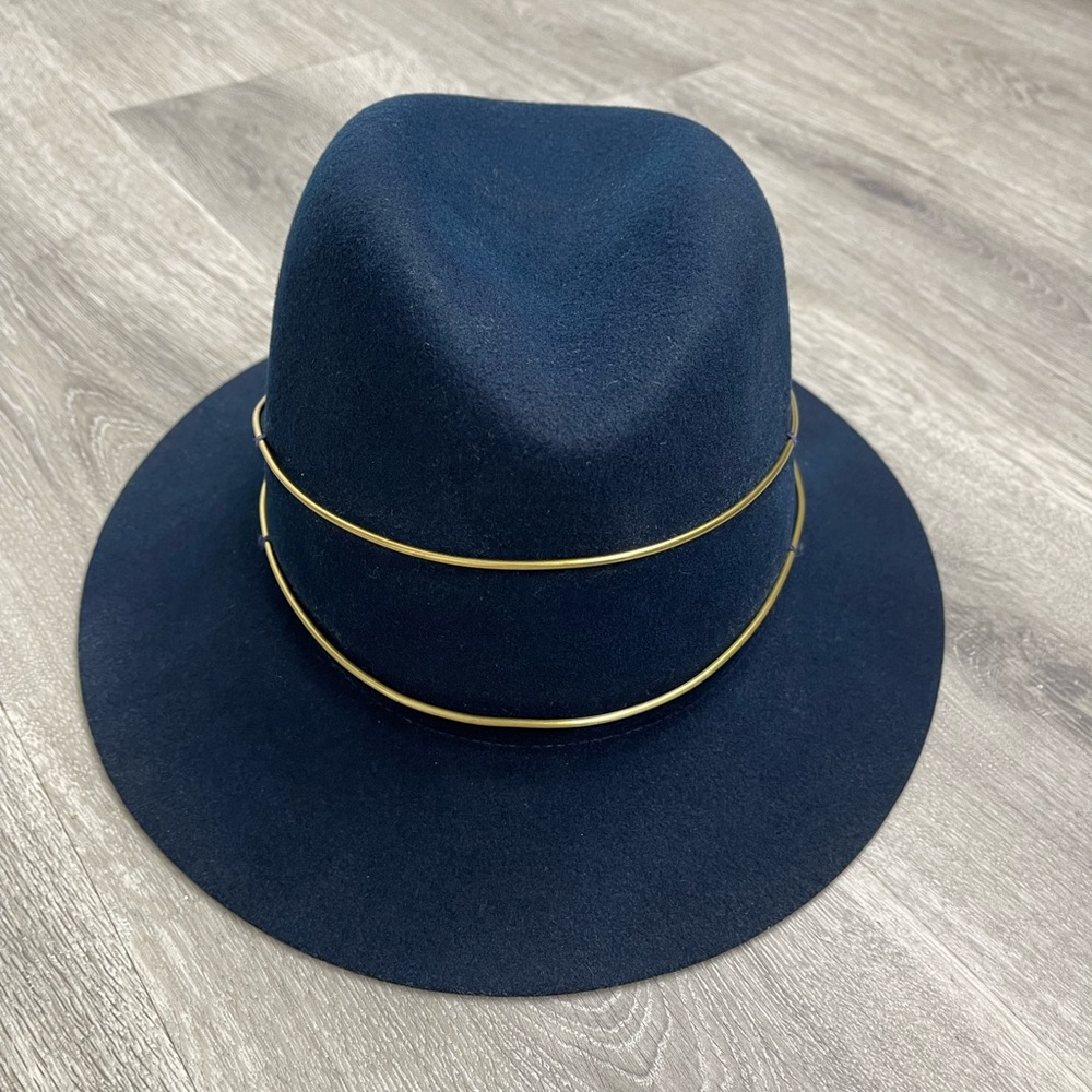 Janessa Lenonè Hat. Navy.